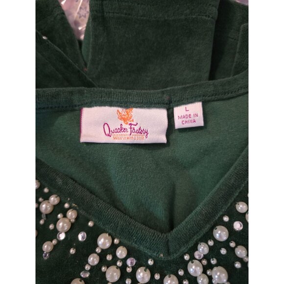 Quacker Factory Green Velvet Top With Pearl Accents bling holiday grannycore - Picture 5 of 6